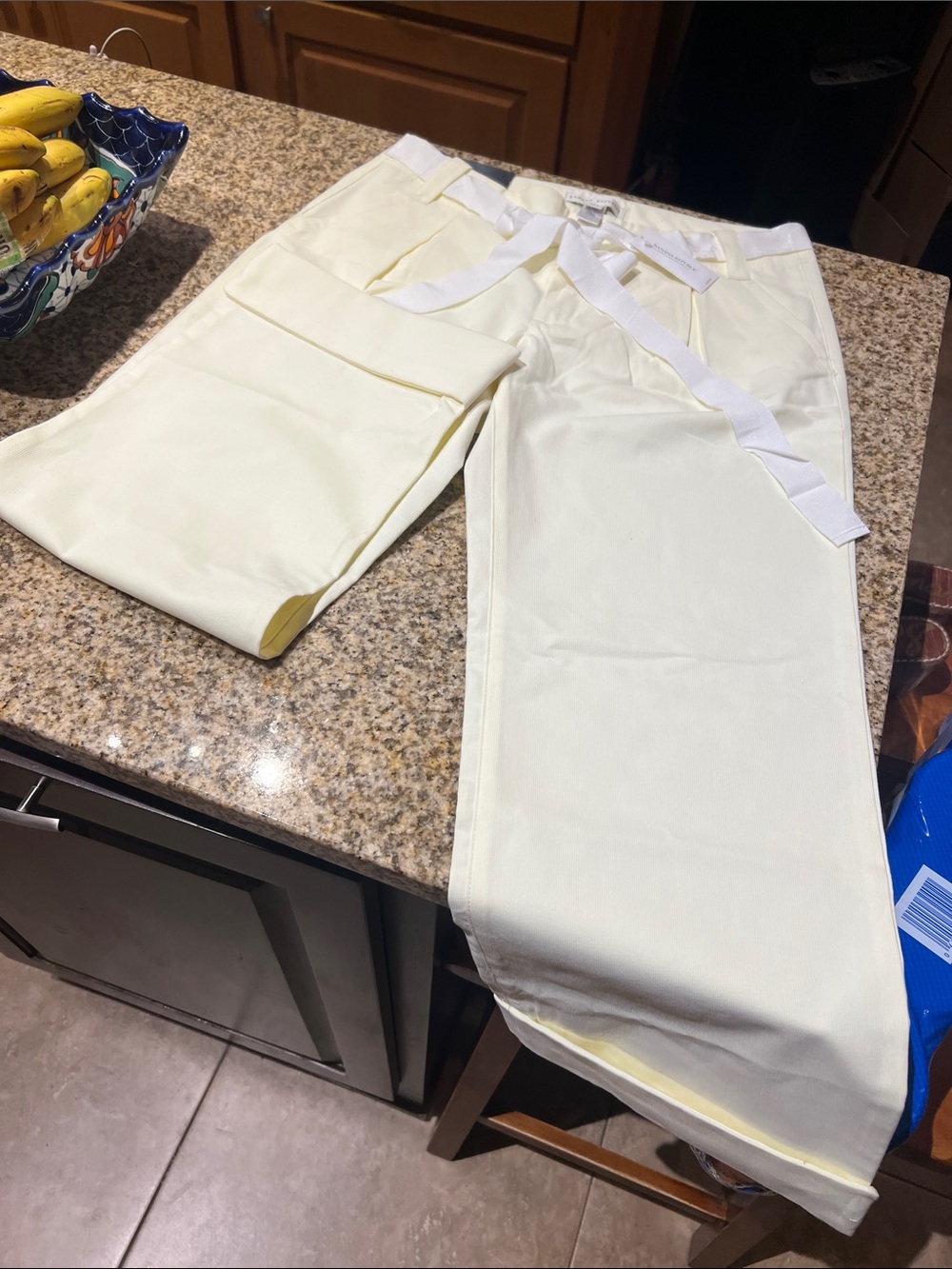 Banana Republic Cream Tapered Pants with Self-Tie Belt